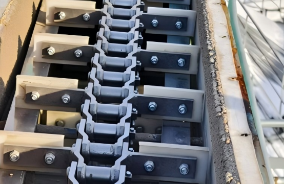 1 GS-Делимся опытом-Технический анализ и решения проблемы биения цепи в конвейерных системах【Ⅱ】